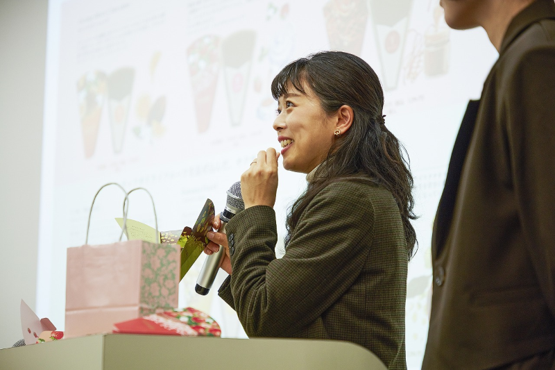 商品デザイン担当 安村さん①